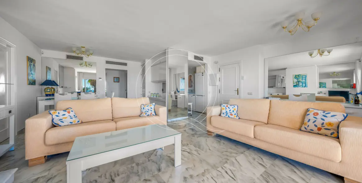 Venta de apartamento en planta baja en Estepona 10