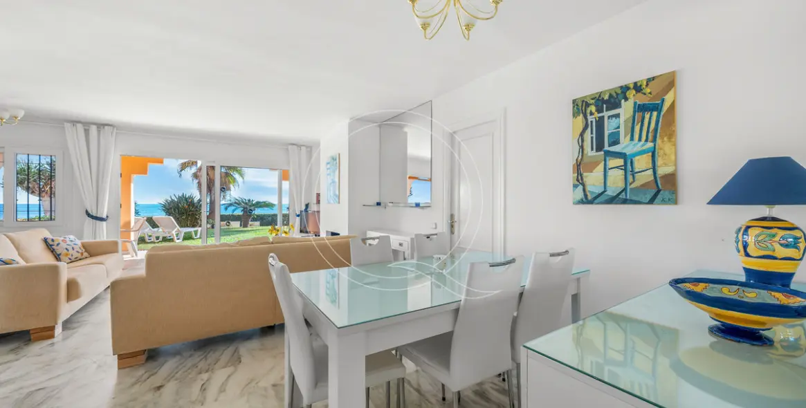 Venta de apartamento en planta baja en Estepona 11