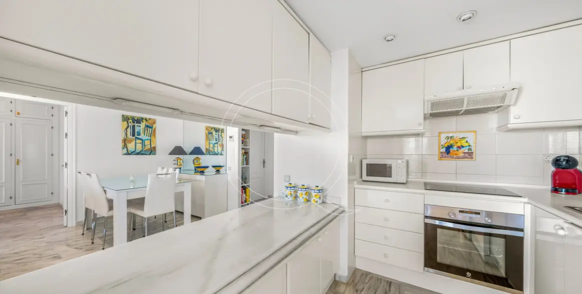 Venta de apartamento en planta baja en Estepona 12