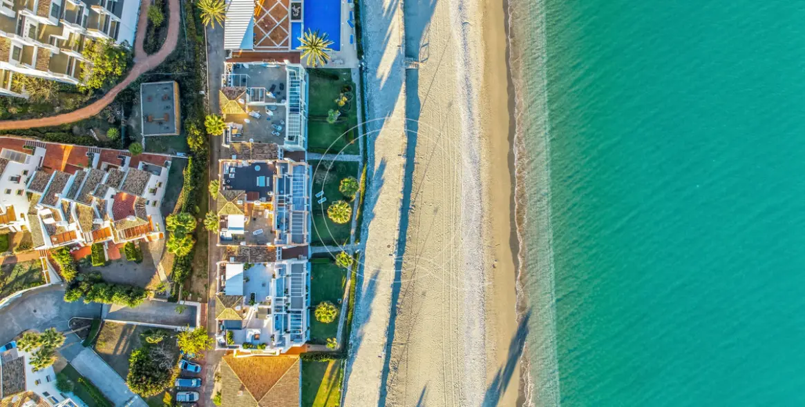 Venta de apartamento en planta baja en Estepona 24