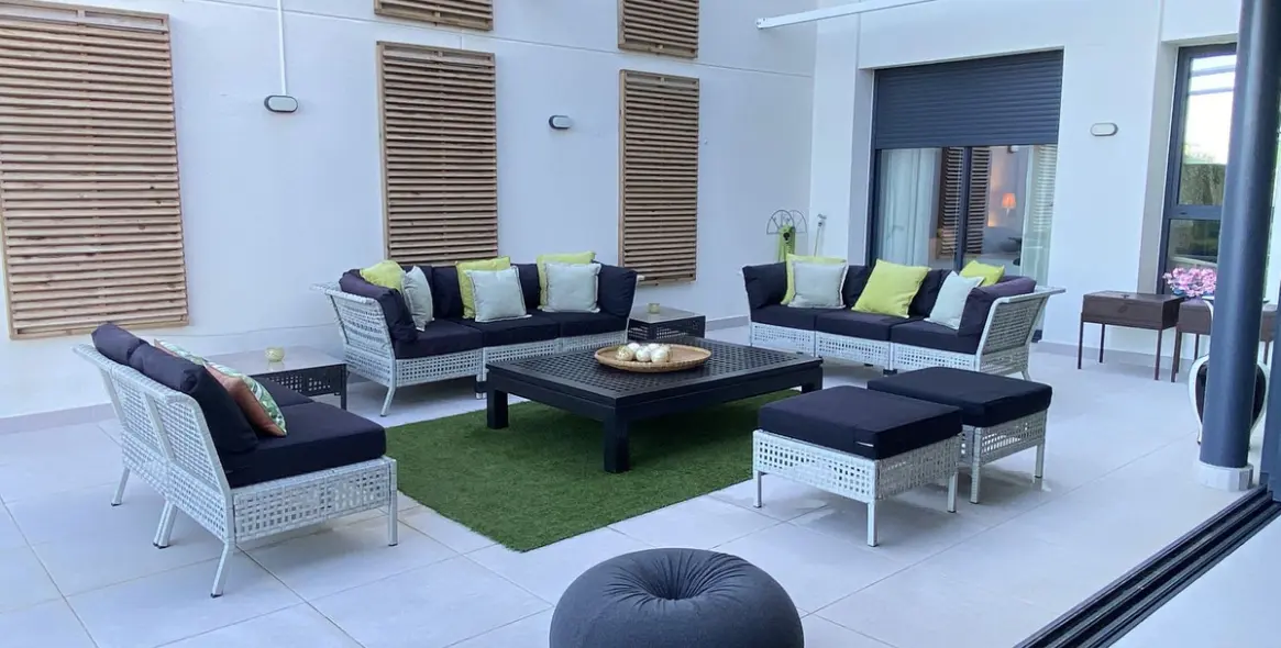 Sale of townhouse in Casares Playa 1