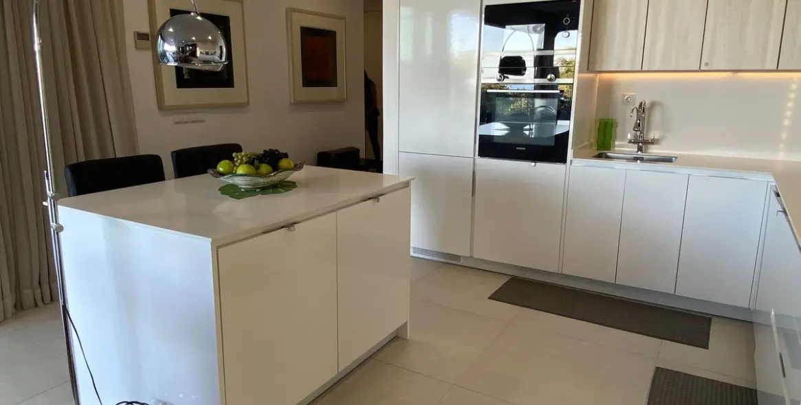 Sale of townhouse in Casares Playa 6