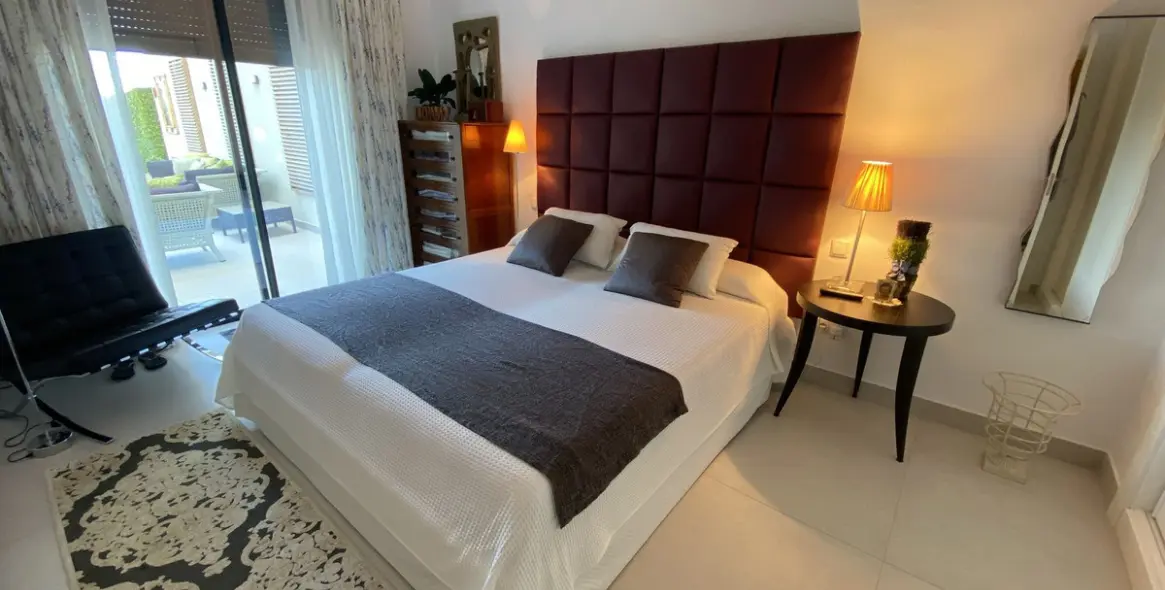 Sale of townhouse in Casares Playa 23