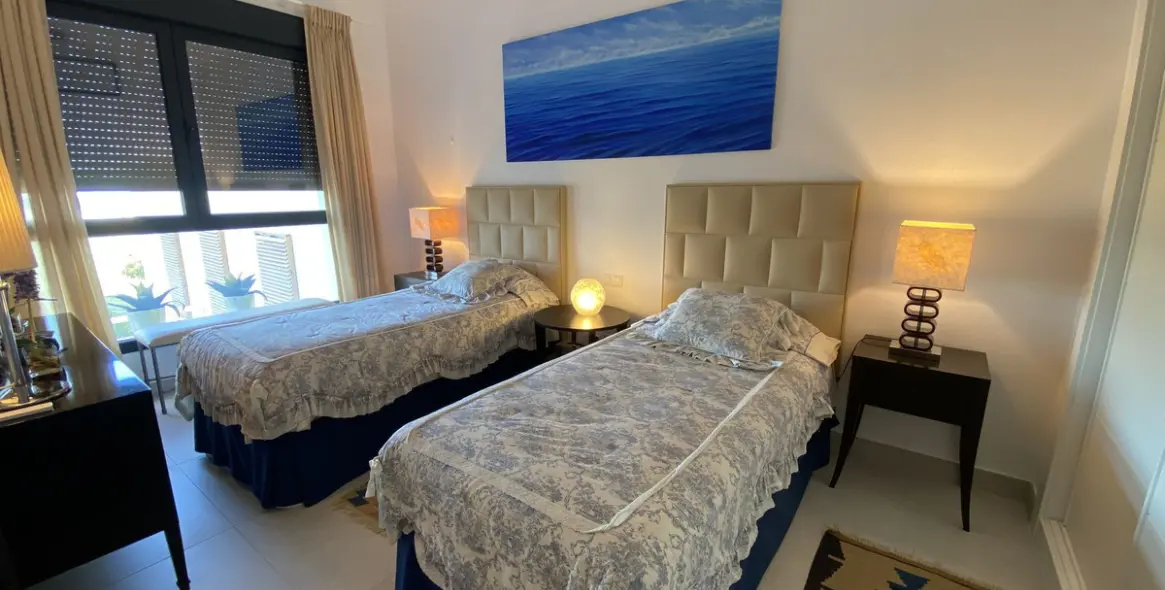 Sale of townhouse in Casares Playa 39