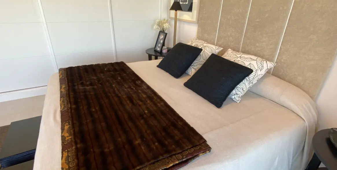 Sale of townhouse in Casares Playa 64