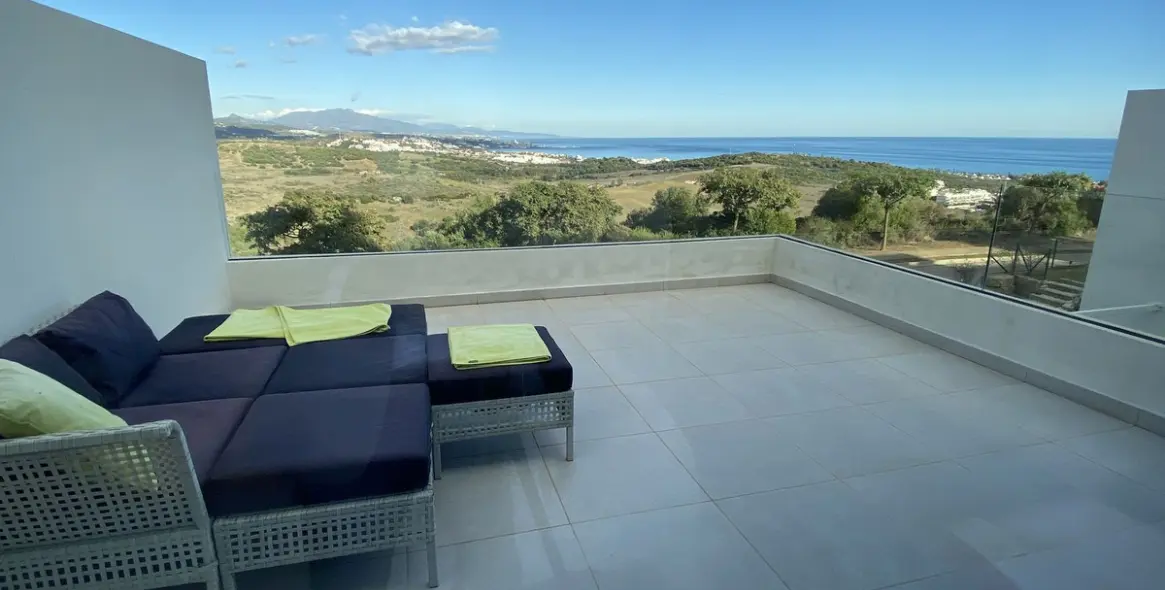 Sale of townhouse in Casares Playa 66