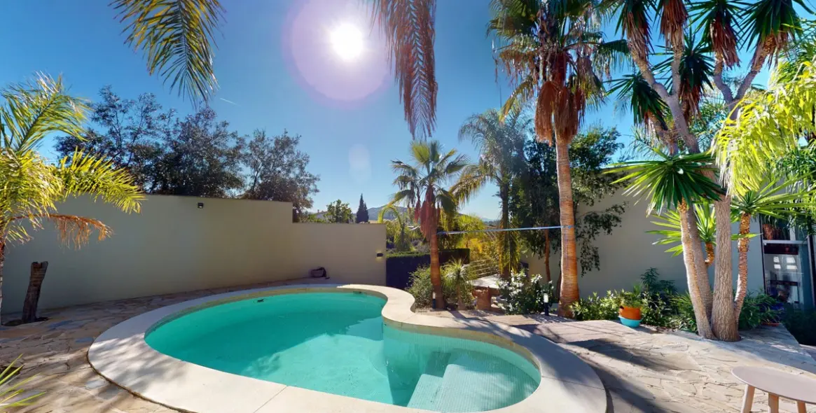 Продажа  отдельно стоящей виллы в Alora 4