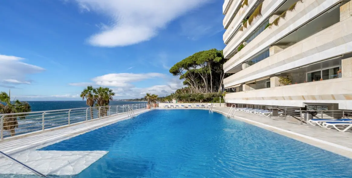 Продажа апартаментов на среднем этаже в Marbella 28