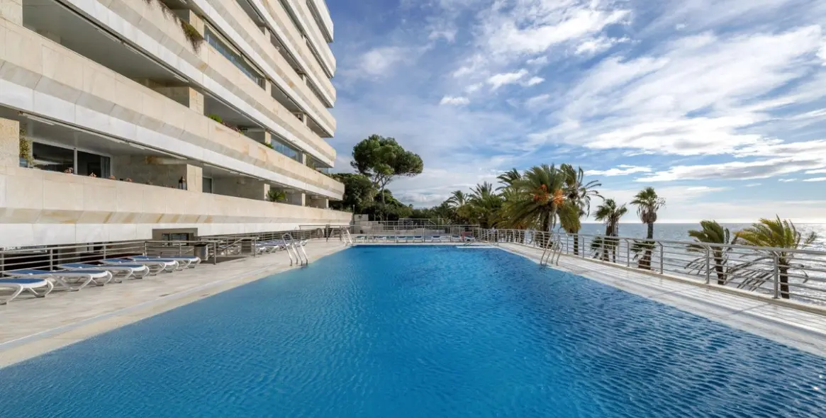 Продажа апартаментов на среднем этаже в Marbella 31