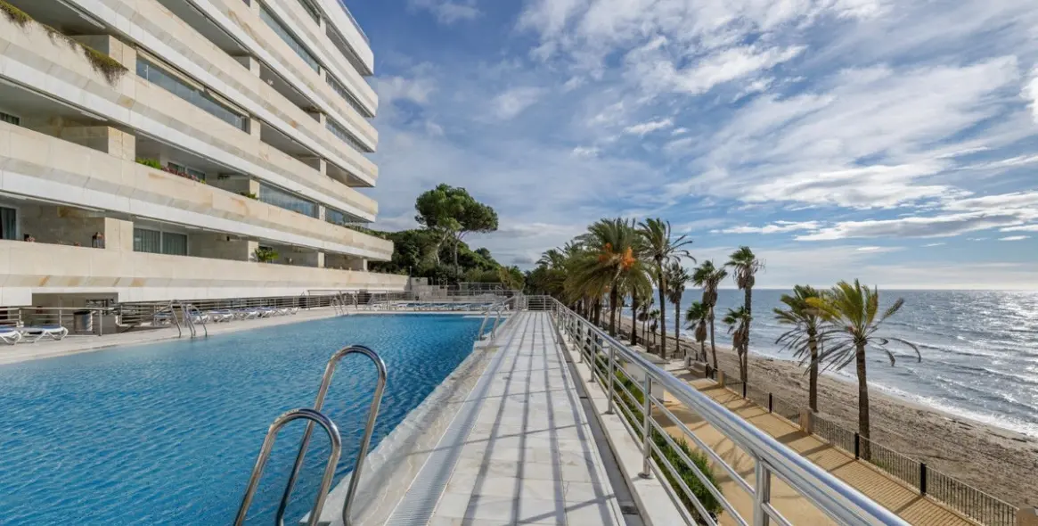 Продажа апартаментов на среднем этаже в Marbella 32