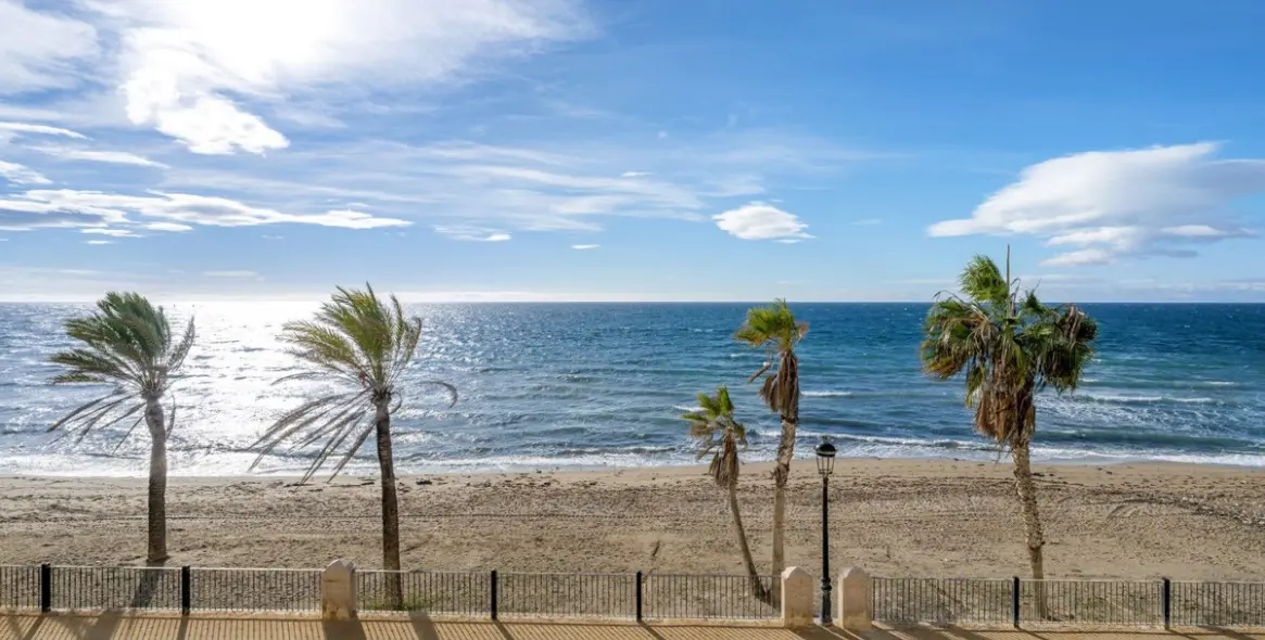 Продажа апартаментов на среднем этаже в Marbella 33