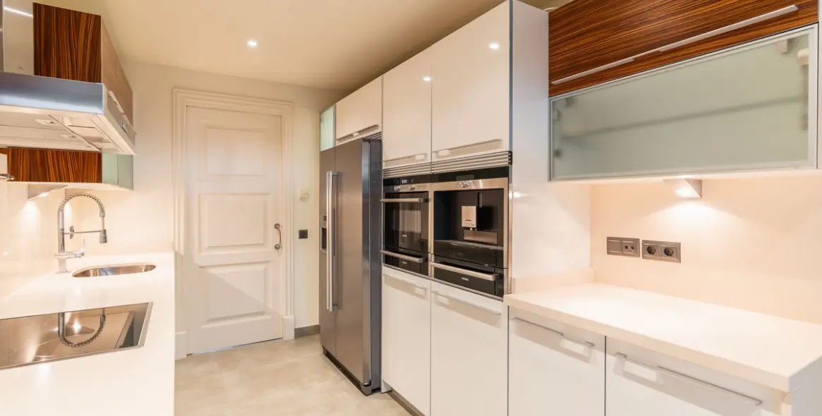 Sale of ground floor apartment in Estepona 3