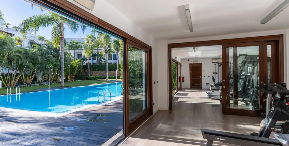 Sale of ground floor apartment in Estepona 19