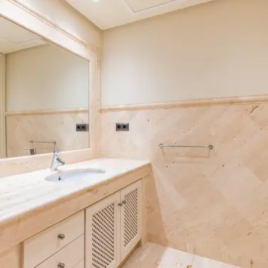 Venta de apartamento en planta baja en Estepona