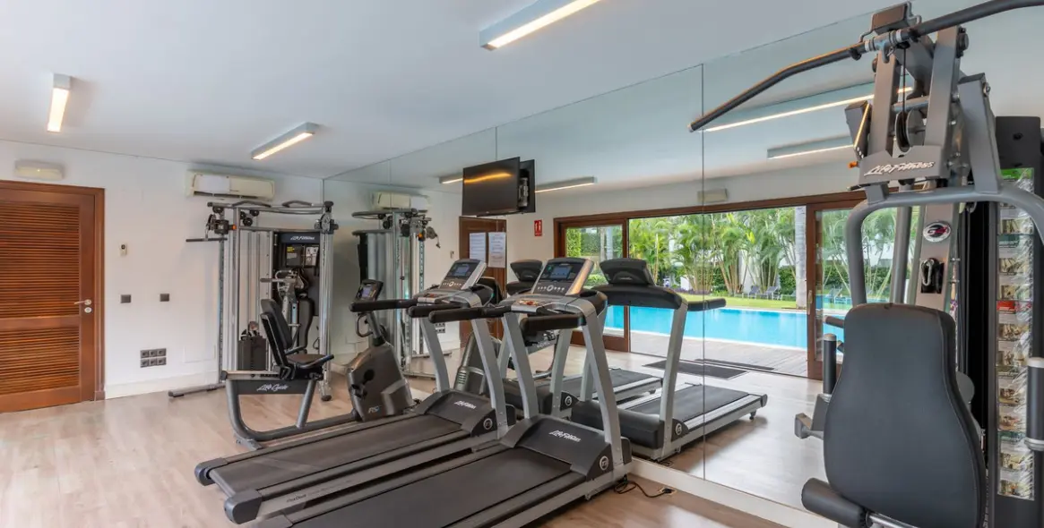 Sale of ground floor apartment in Estepona 11