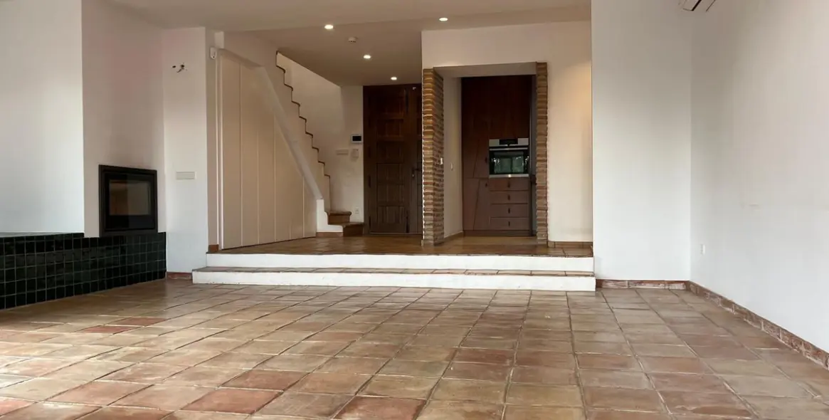 Venta de villa independiente en Nagüeles 3