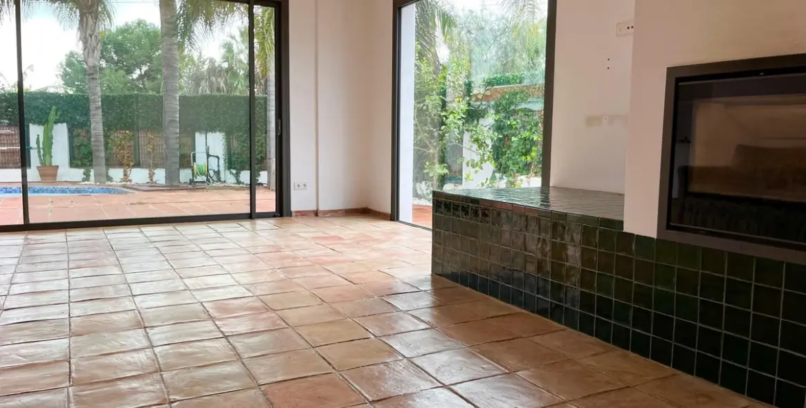 Venta de villa independiente en Nagüeles 4