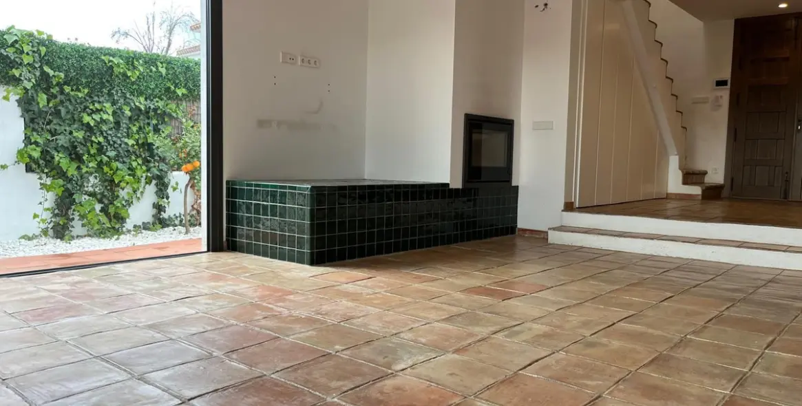 Venta de villa independiente en Nagüeles 5