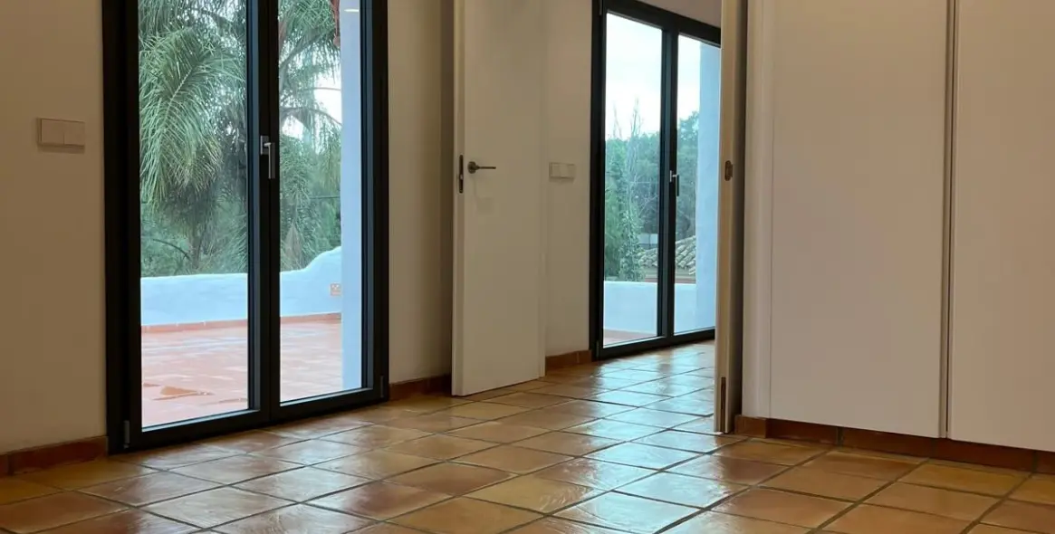 Venta de villa independiente en Nagüeles 8