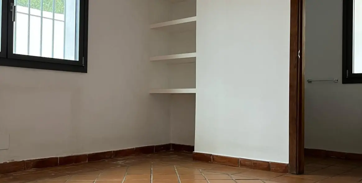 Venta de villa independiente en Nagüeles 16