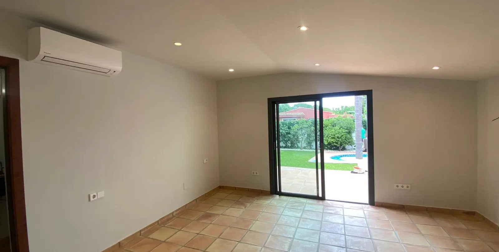 Venta de villa independiente en Nagüeles 14