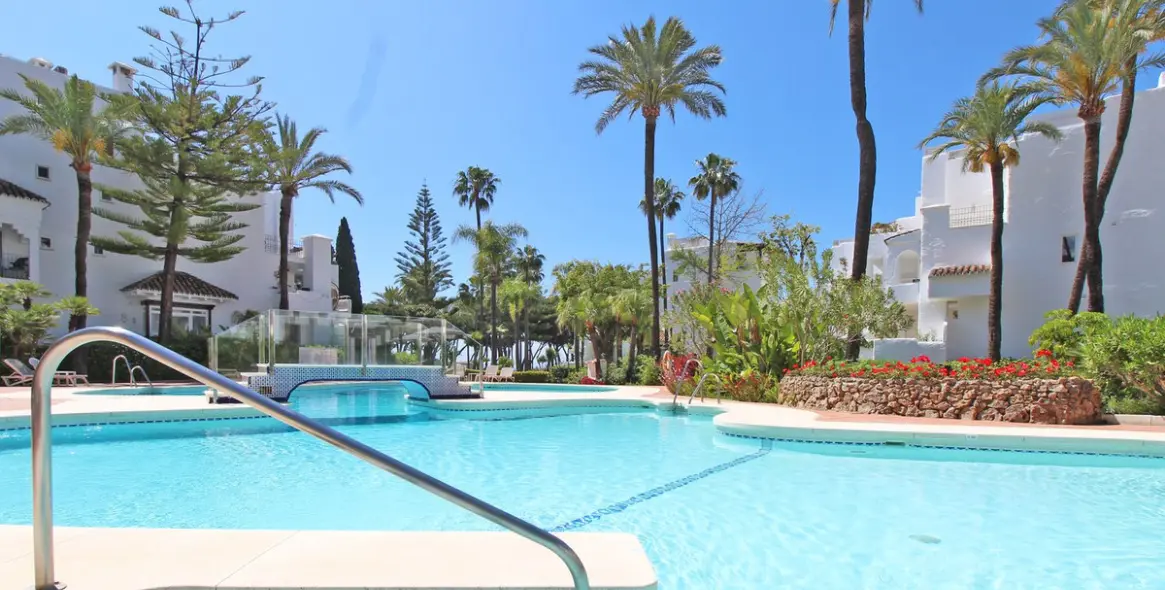 Long-term rent of penthouse in Marbella 2