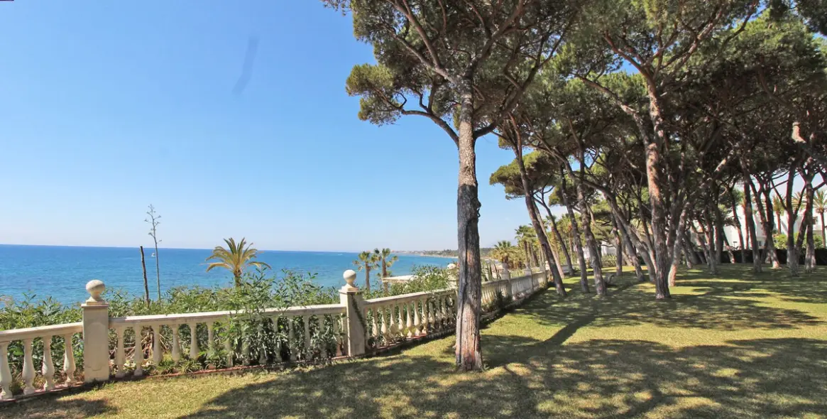 Long-term rent of penthouse in Marbella 13