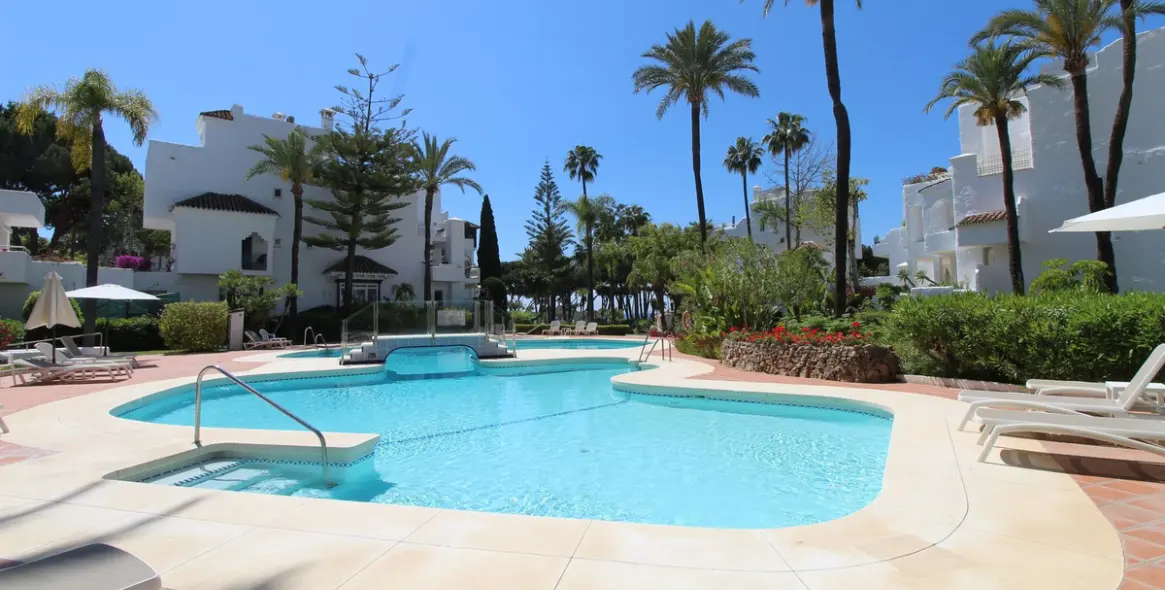 Long-term rent of penthouse in Marbella 14