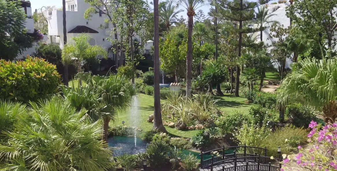 Long-term rent of penthouse in Marbella 18