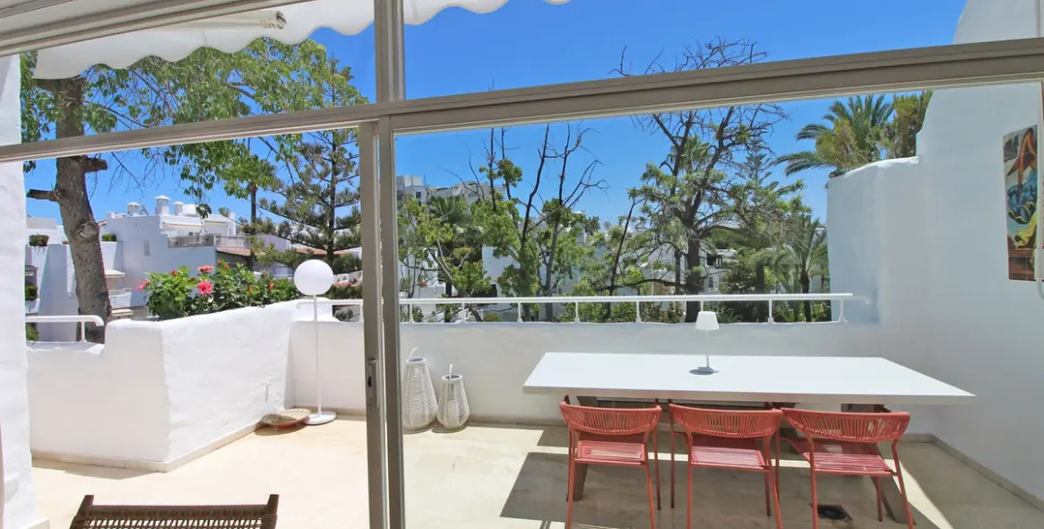 Long-term rent of penthouse in Marbella 19