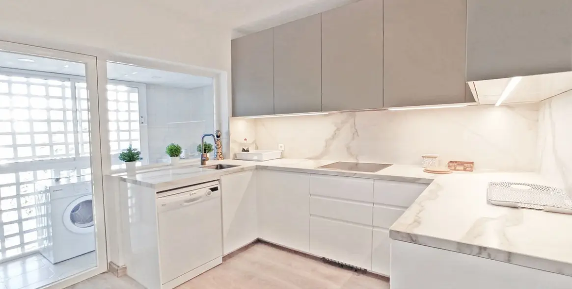 Long-term rent of penthouse in Marbella 26