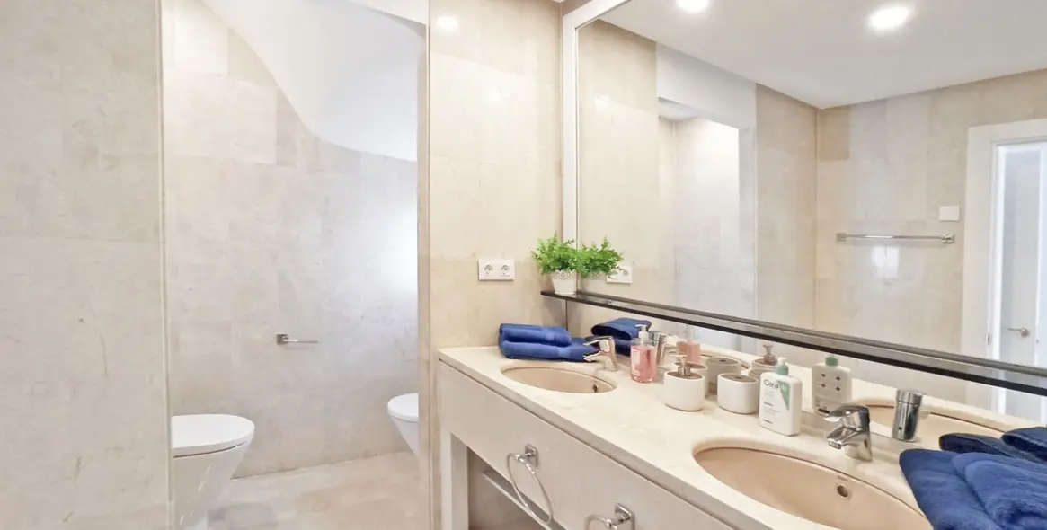 Long-term rent of penthouse in Marbella 47