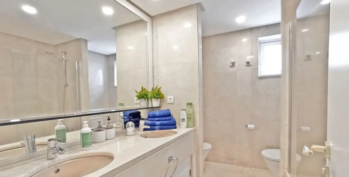Long-term rent of penthouse in Marbella 56