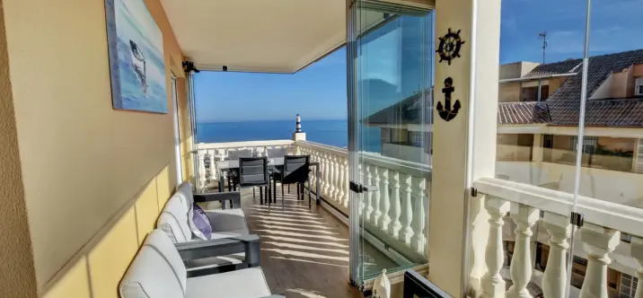 Продажа апартаментов на среднем этаже в Carvajal 2