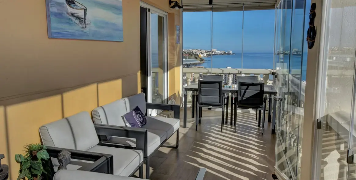 Продажа апартаментов на среднем этаже в Carvajal 4