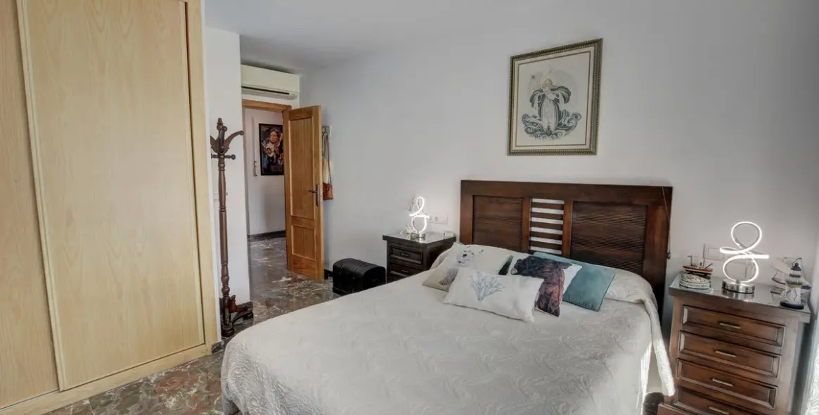 Продажа апартаментов на среднем этаже в Carvajal 17