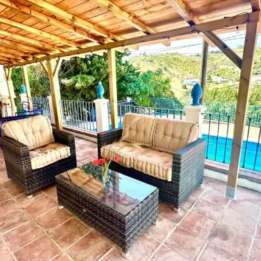 Sale of detached villa in La Viñuela