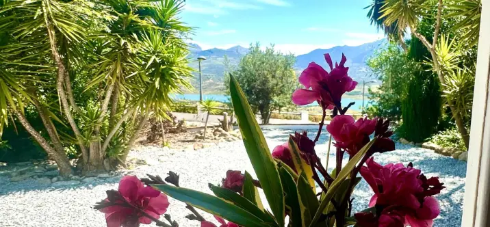 Sale of detached villa in La Viñuela 4