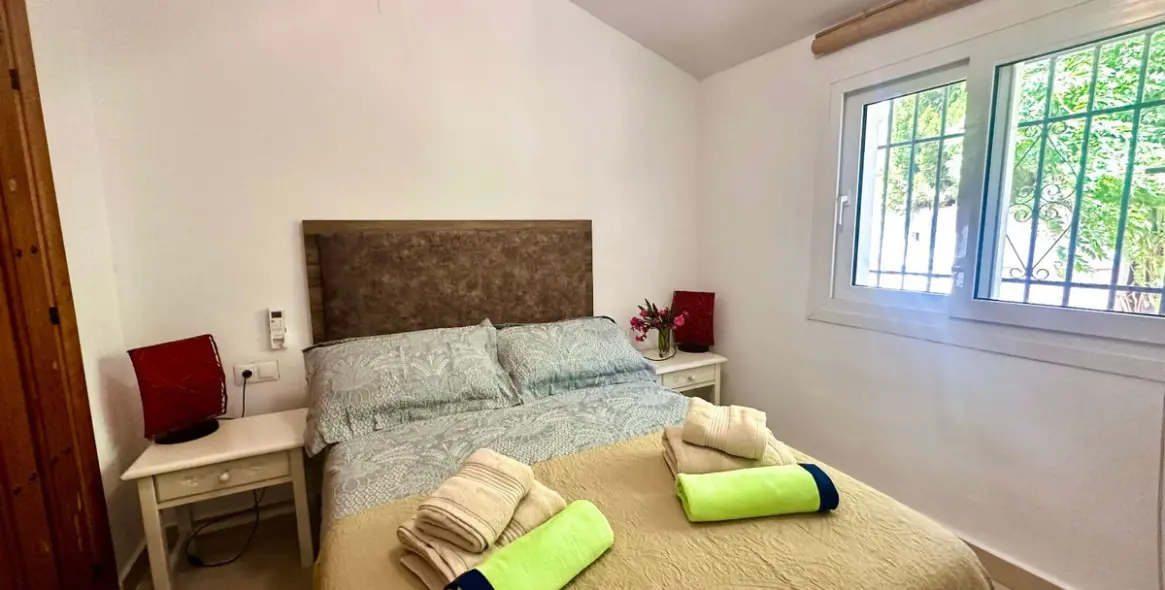 Sale of detached villa in La Viñuela 39