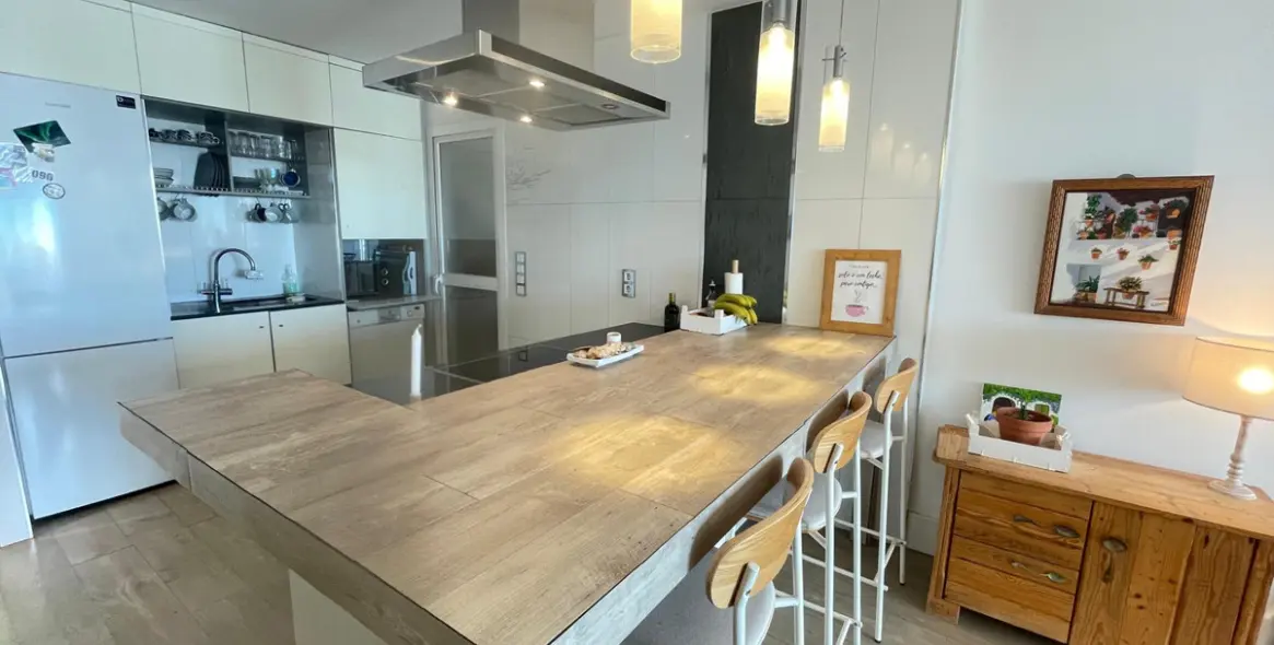 Продажа апартаментов на среднем этаже в Estupa Budista 3