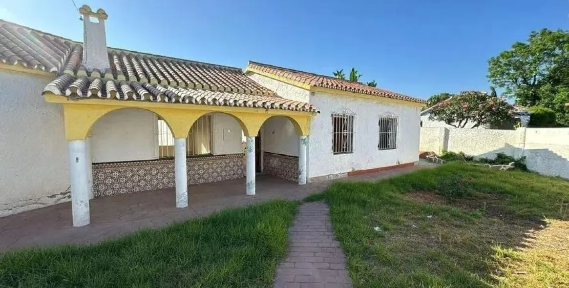 Sale of residential plot in Cortijo de Maza-Finca Monsalvez-El Olivar 1