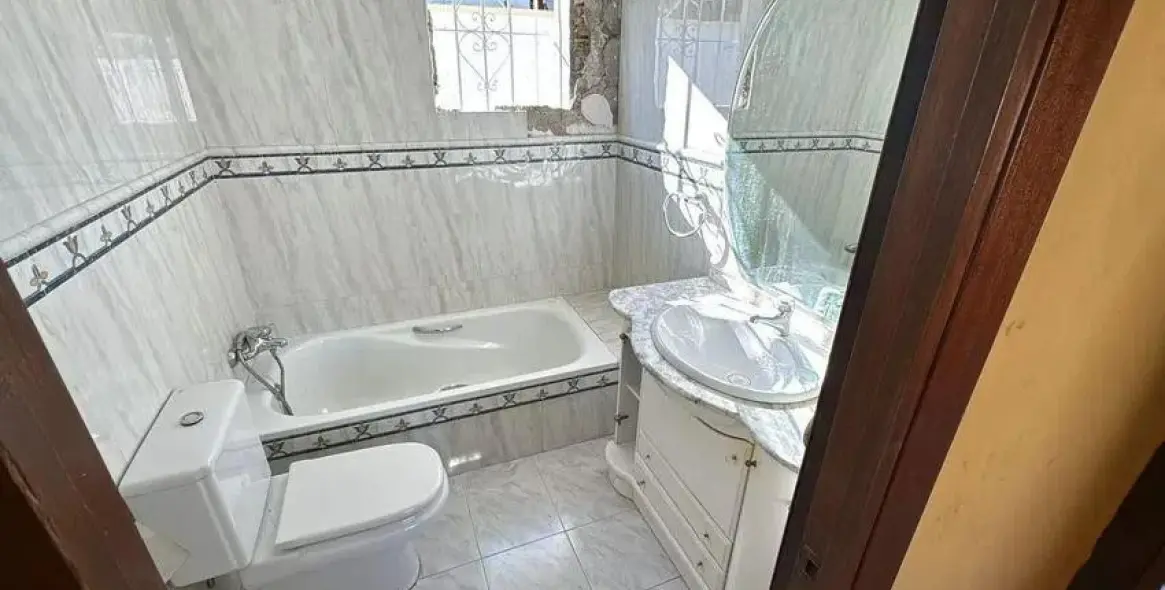 Продажа  отдельно стоящей виллы в Cortijo de Maza-Finca Monsalvez-El Olivar 16