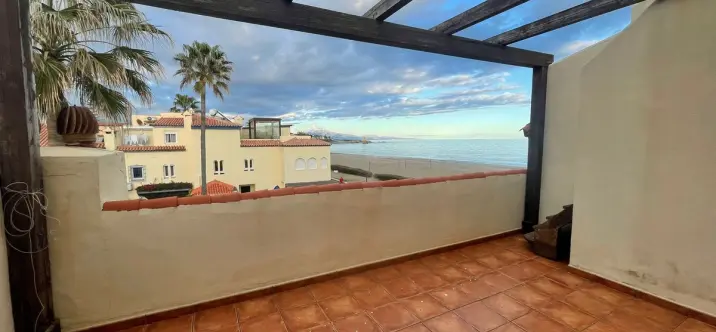 Продажа таунхауса в Casares 4