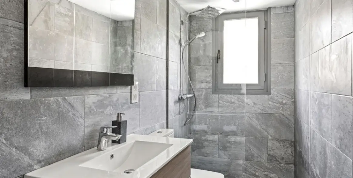 Продажа  отдельно стоящей виллы в Elviria 14