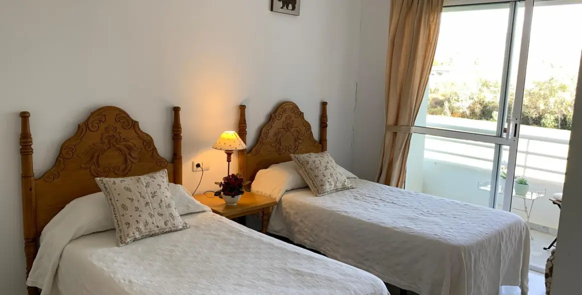 Продажа апартаментов на среднем этаже в San Pedro de Alcántara 4