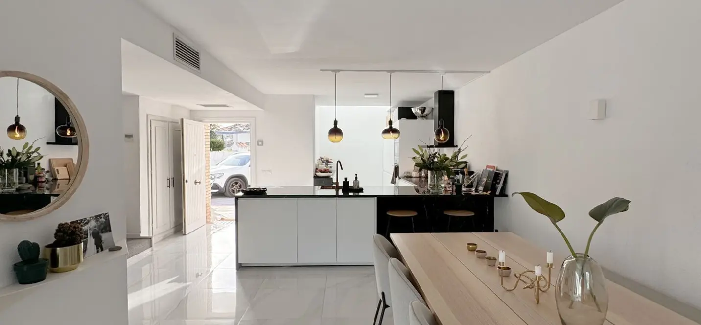 Sale of townhouse in Nueva Andalucía 0