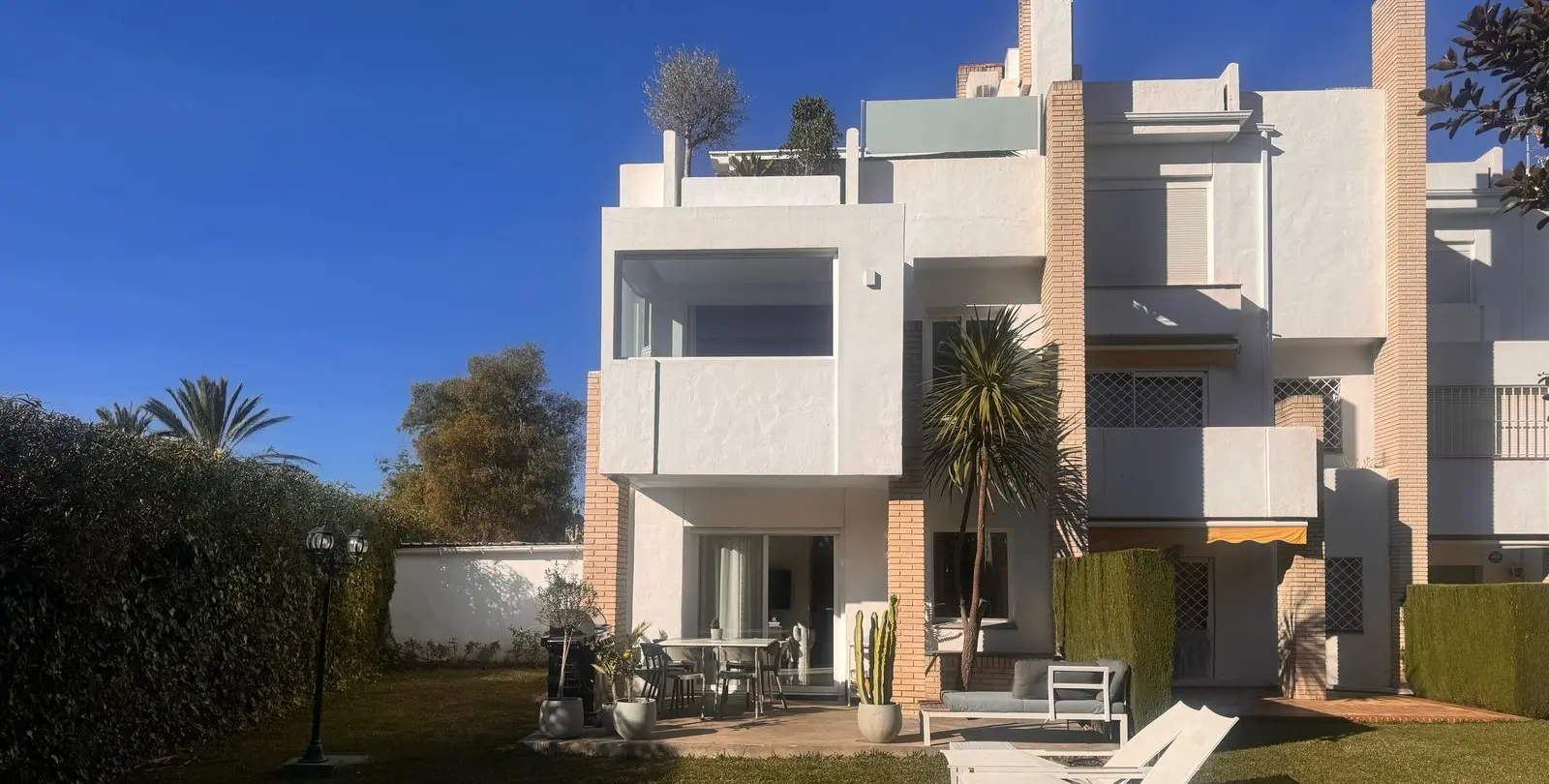 Sale of townhouse in Nueva Andalucía 3