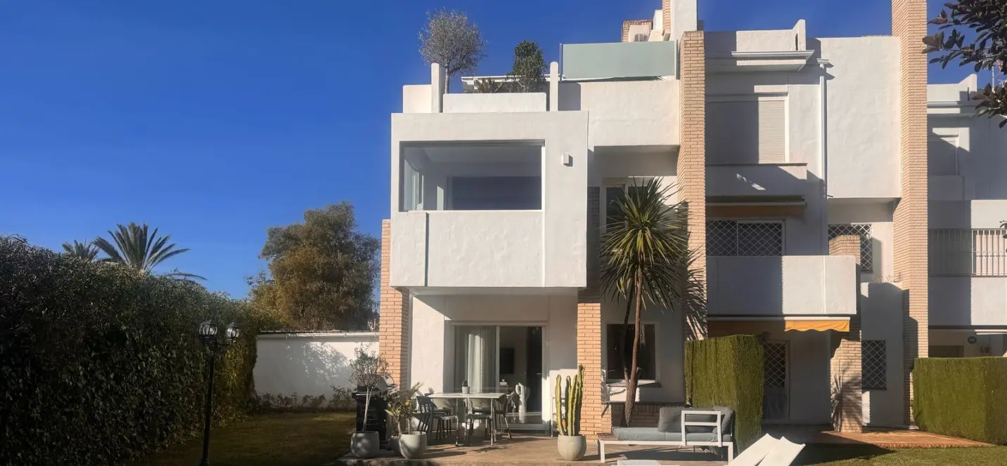 Sale of townhouse in Nueva Andalucía 2
