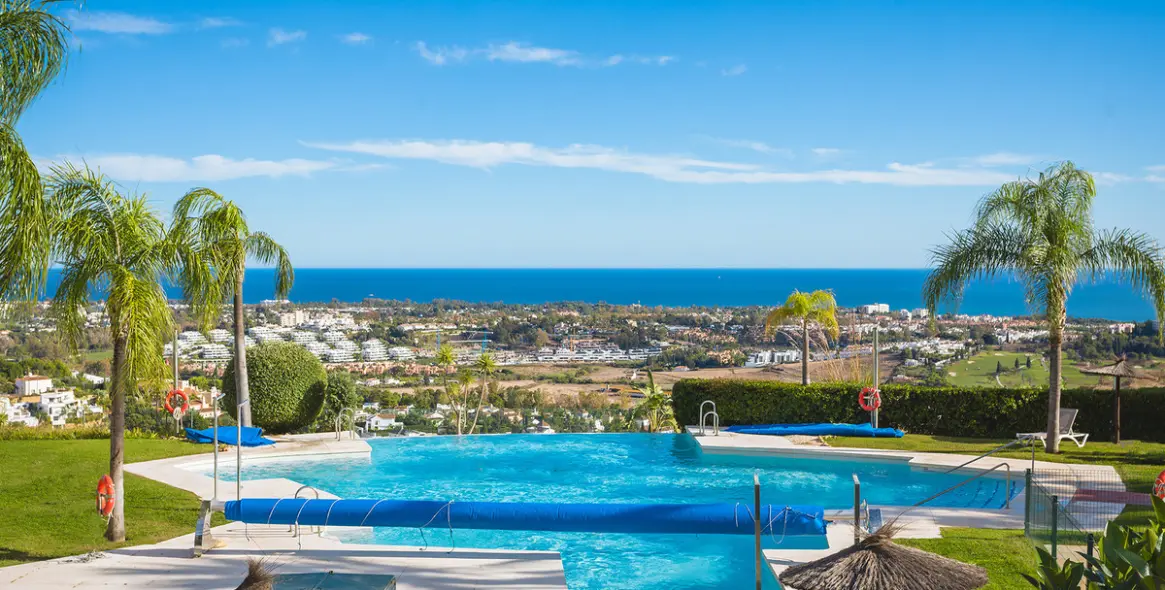 Sale of penthouse in Benahavís 1