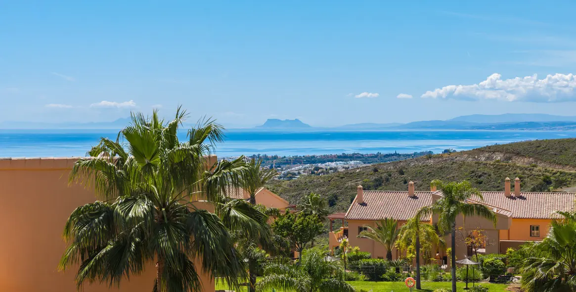 Sale of penthouse in Benahavís 3